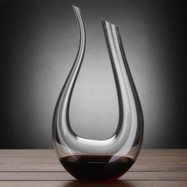 Horn-Shaped Glass Wine Pourer